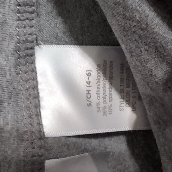 Danskin Light Grey Stretch Straight Leg Yoga Pants SIze Small - Picture 3 of 4